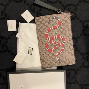 Brand New Gucci Snake Clutch/Wristlet!